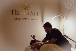 Deep tissue massage service